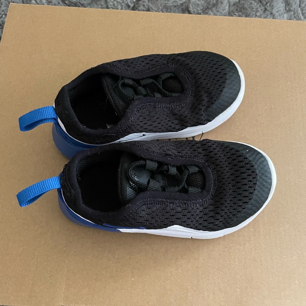 Nike air running shoes for kid